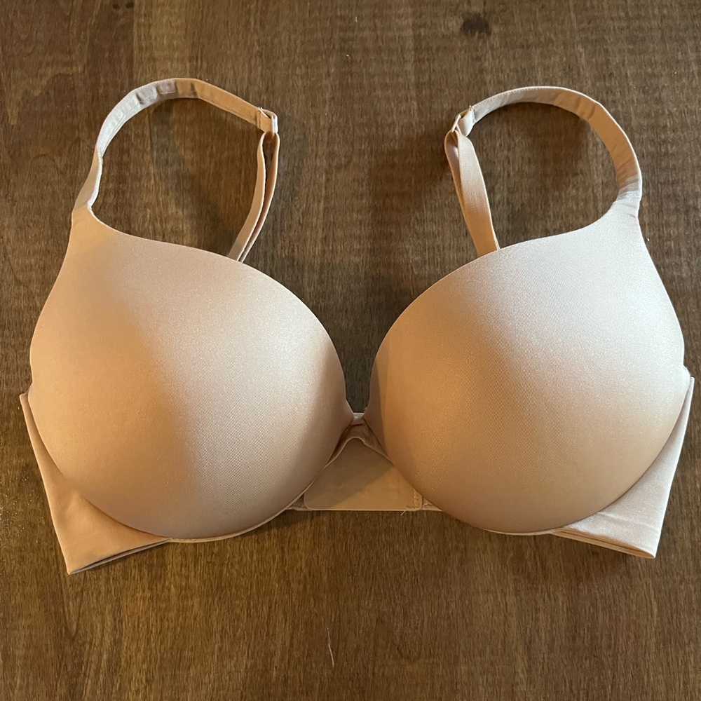 SKIMS Ultimate push up bra 32DD